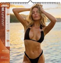 2026 Sports Illustrated Swimsuit Deluxe Calendar